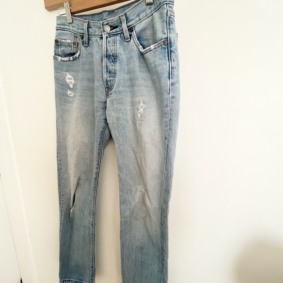 Classic Levi’s 501 Denim Jeans Distressed Size 25x32 - Picture 5 of 11